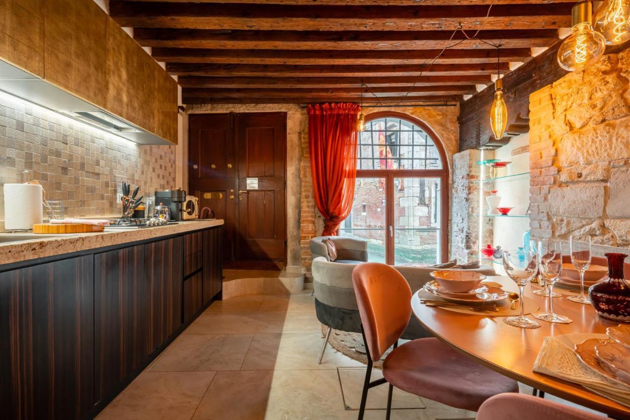 Casa Manina Sul Ponte - Your Private Canal View البندقية المظهر الخارجي الصورة