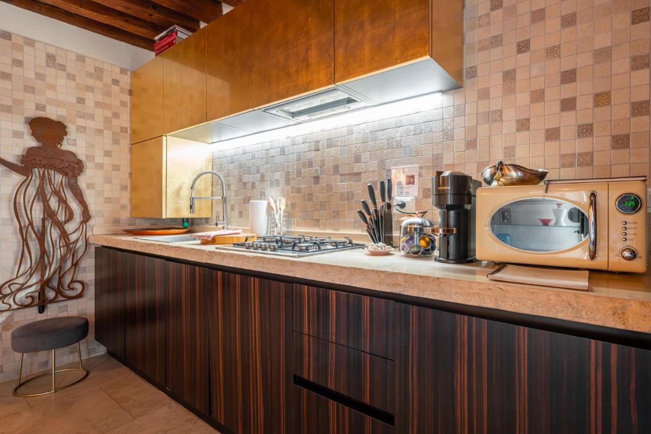 Casa Manina Sul Ponte - Your Private Canal View البندقية المظهر الخارجي الصورة