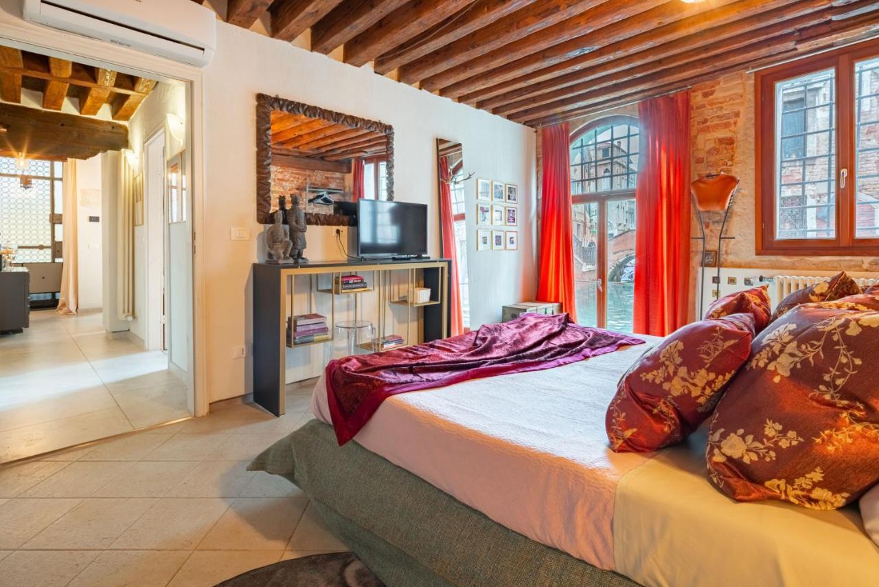 Casa Manina Sul Ponte - Your Private Canal View البندقية المظهر الخارجي الصورة