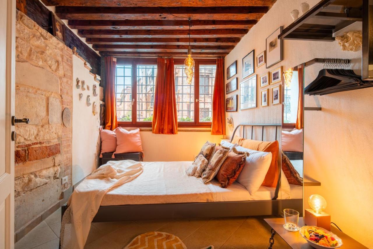 Casa Manina Sul Ponte - Your Private Canal View البندقية المظهر الخارجي الصورة