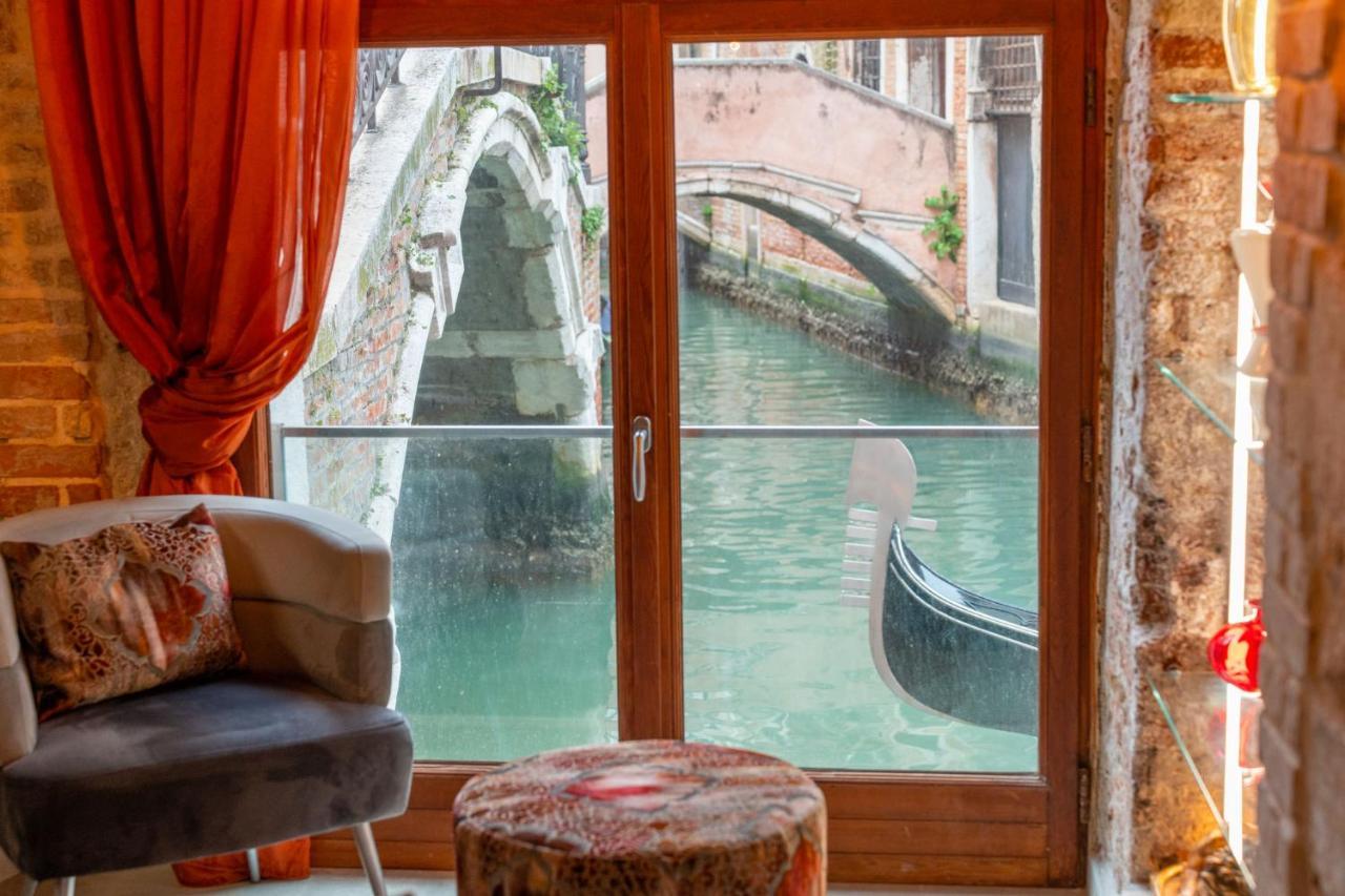 Casa Manina Sul Ponte - Your Private Canal View البندقية المظهر الخارجي الصورة